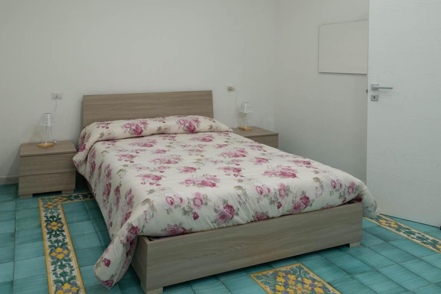 Let It B&B Apartment Σαλέρνο Εξωτερικό φωτογραφία