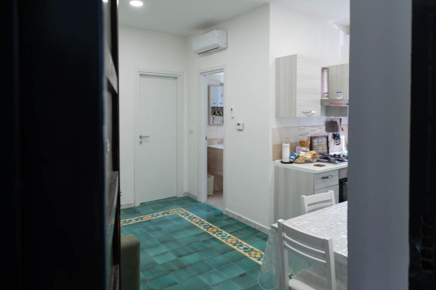 Let It B&B Apartment Σαλέρνο Εξωτερικό φωτογραφία