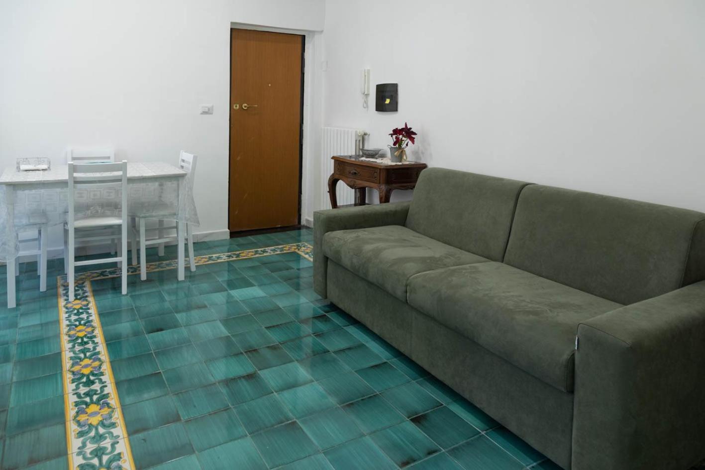 Let It B&B Apartment Σαλέρνο Εξωτερικό φωτογραφία