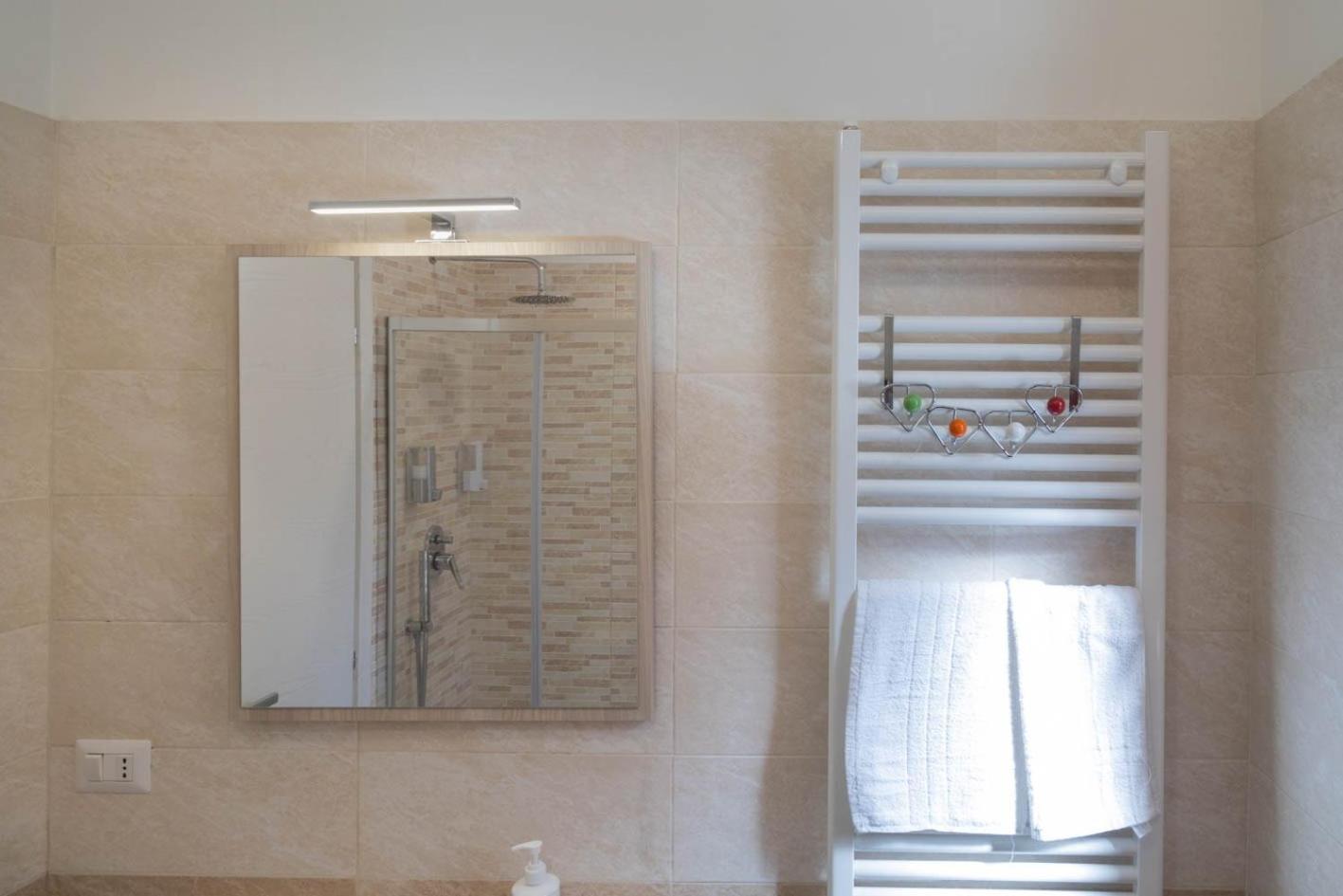 Let It B&B Apartment Σαλέρνο Δωμάτιο φωτογραφία